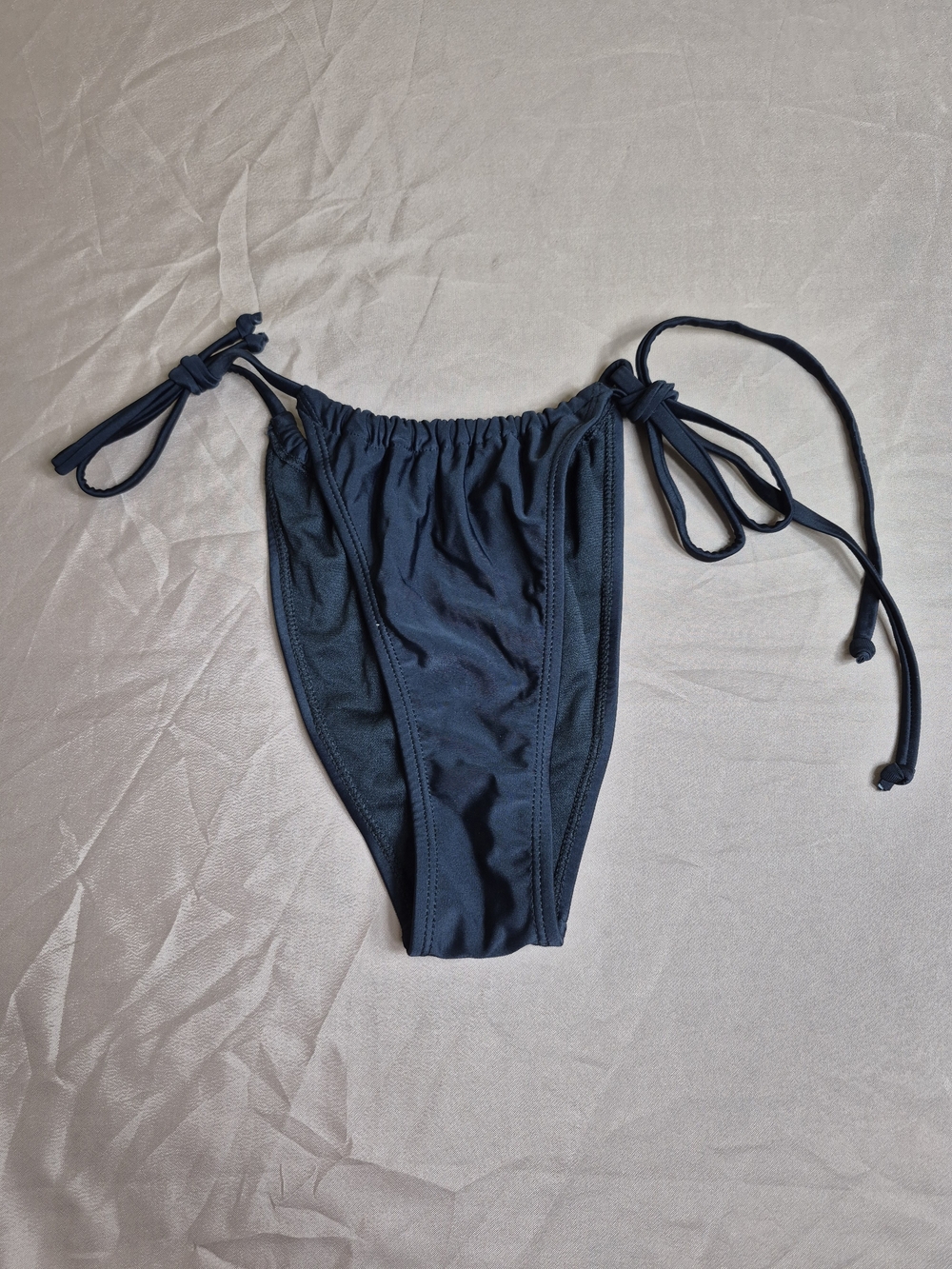 Cabana Del Sol Navy Blue Ruched Side-Tie Bikini Bottoms, Medium NWOT